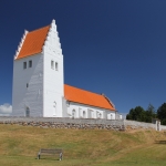 Fanefjord-Kirche / Canon EF-S 18-135mm f/3.5-5.6 IS / © Jörn Dohrendorf 2014